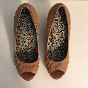 Jessica Simpson Shoes - Jessica Simpson Nude Wedge Jessica Simpson Shoes - Jessica Simpson Nude Wedge